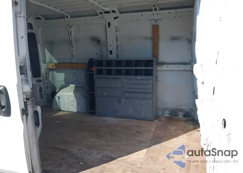 2015 Ram Promaster 1500 Low Roof z USA, uszkodzony, nr VIN 3C6TRVAG4FE503565